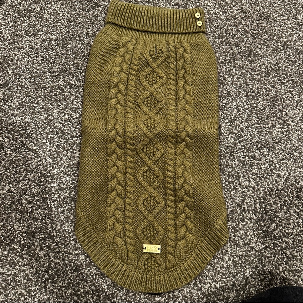 Milk & Pepper Duncan Cable Sweater Olive Cable Knit Sweater - Paris - Picture 3 of 14